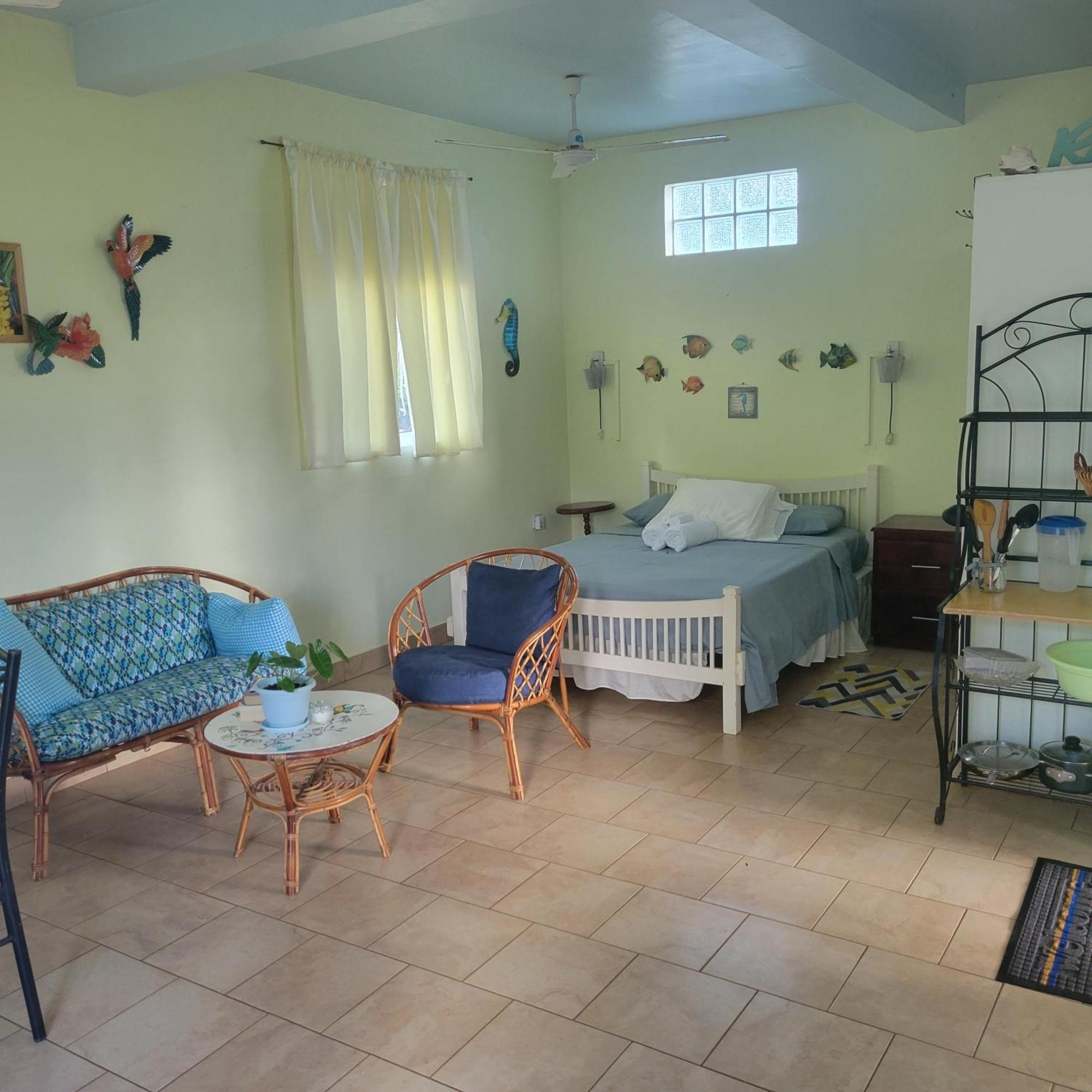Jacoway Inn Calibishie Extérieur photo